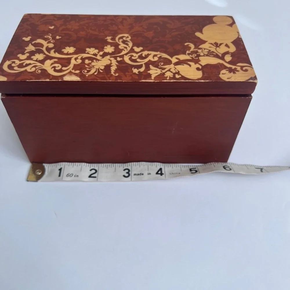Disney Parks‎ Mickey Mouse Wooden Keepsake Trinket Box Cherry Finish